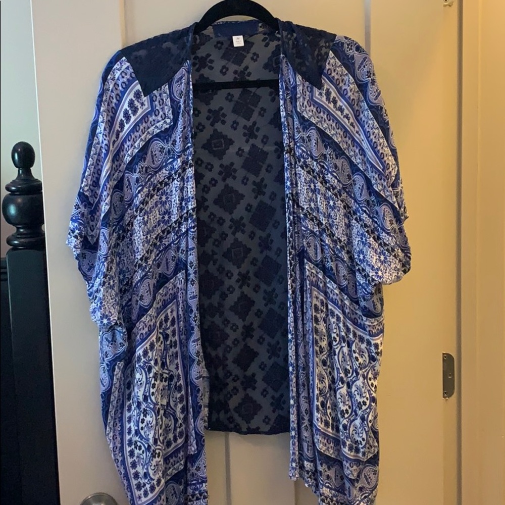 Short Sleeve Cardigan with Lace Back